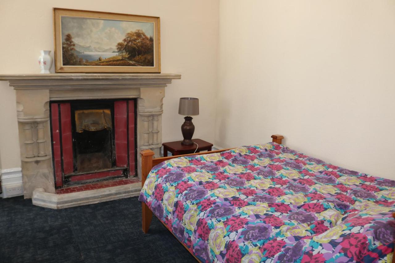 Отель Lennard House Фолькустоун Экстерьер фото